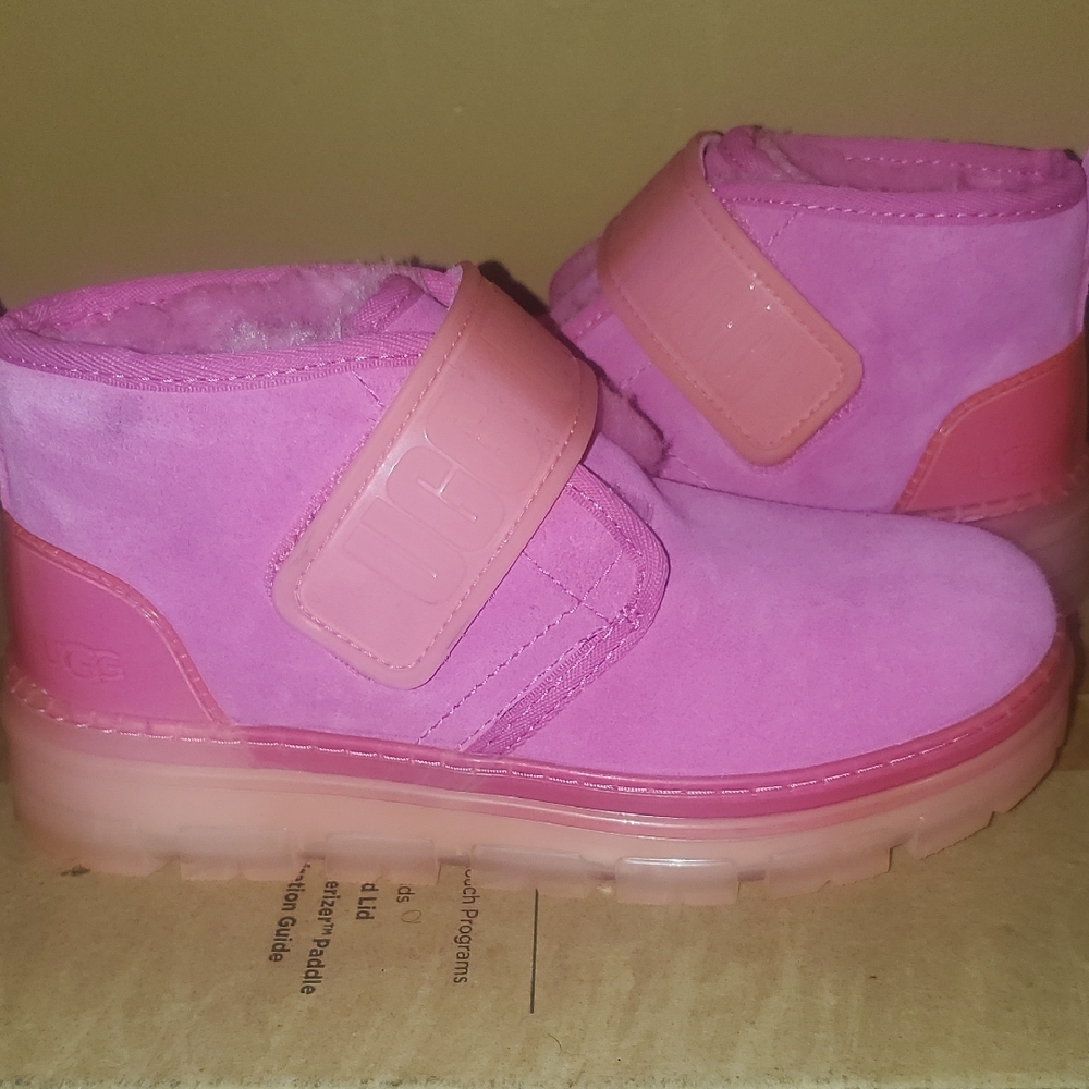 UGG Sale ‼️Women Vibrant Pink Boots New Without Box